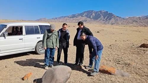 内蒙古西部发现172幅古代岩画