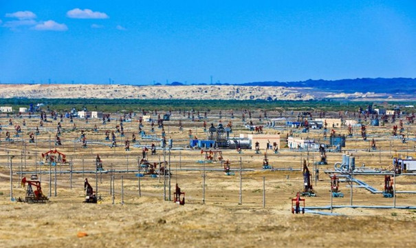 新疆油田玛18区块累计产油破200万吨