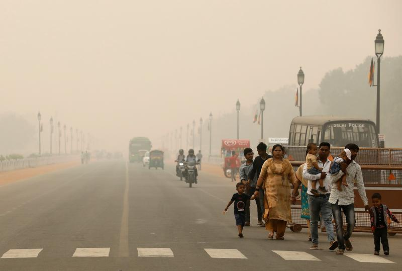 英媒：塑膠垃圾焚燒加劇印度城市空氣污染
