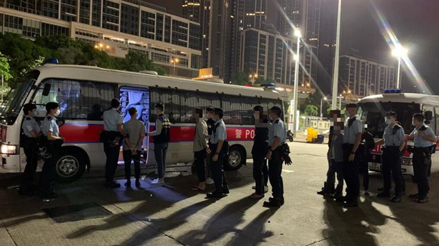 警方巡查長沙灣副食品批發市場 拘捕20人