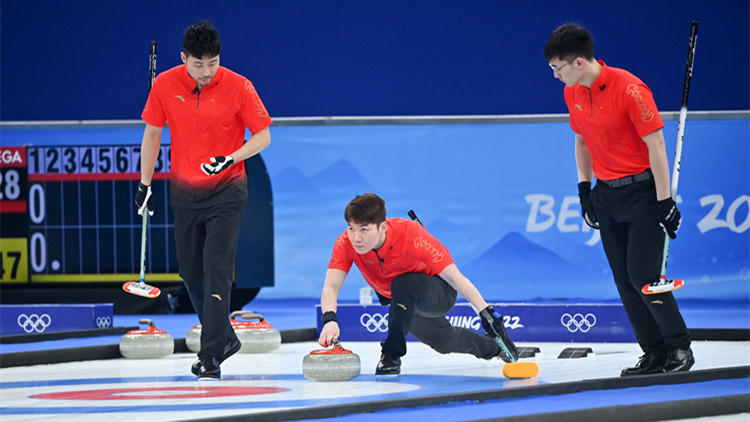 男子冰壺中國隊6:7不敵英國隊 無緣三連勝