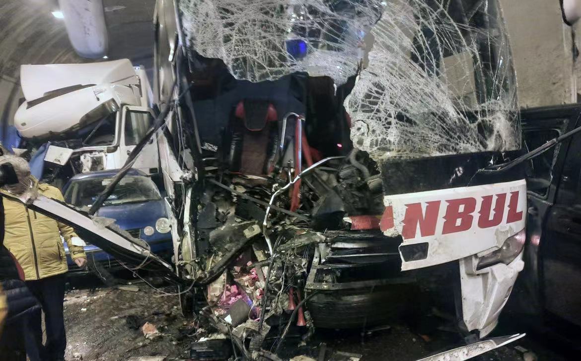 土耳其一隧道多車連環相撞事故 致數十人受傷