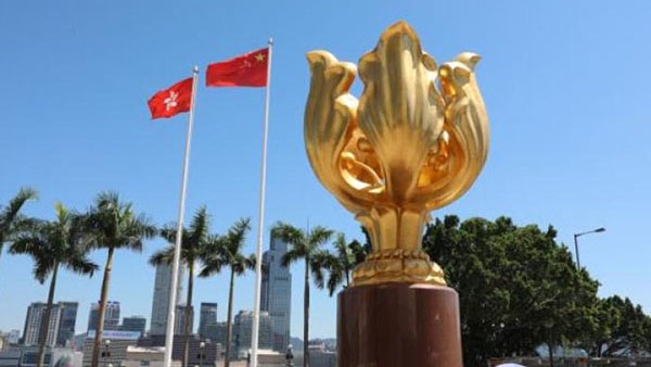 【鑪峰遠眺】香港與國家一起應對美西方外資撤離