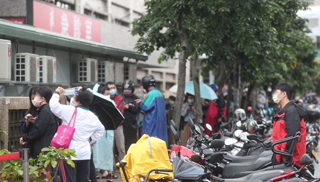 台立法機構疫情延燒 再有三名立委陽性