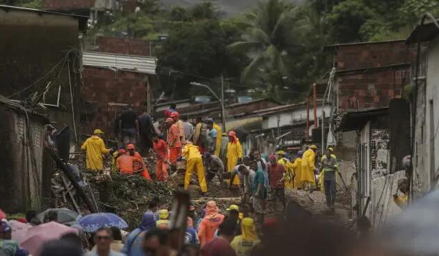巴西伯南布哥州遭暴雨襲擊 已致84人死亡