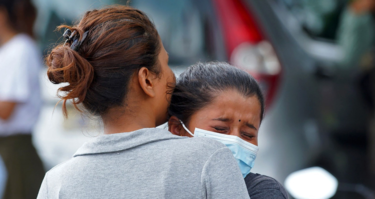 【追蹤報道】尼泊爾墜毀客機現場找到16具遇難者遺體