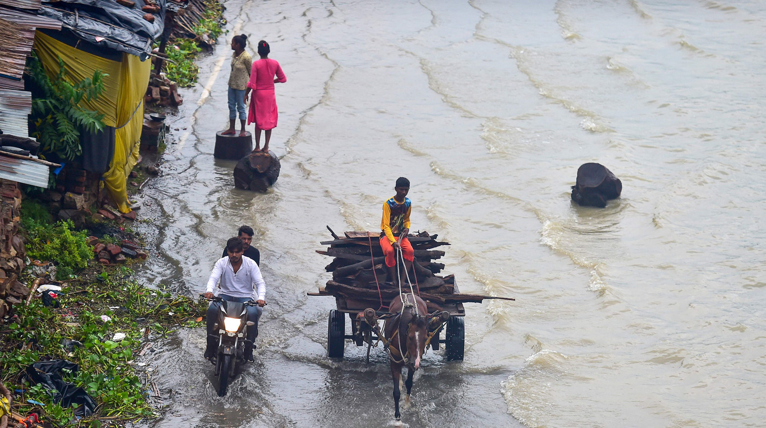 印度多地暴雨導致至少52人死亡