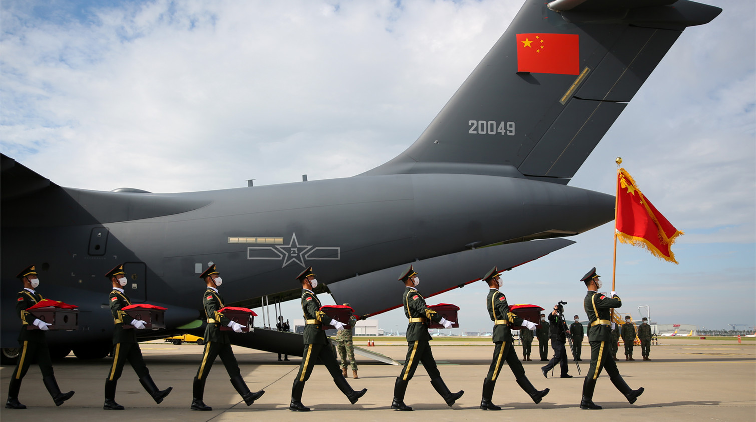 第九批在韓中國人民志願軍烈士遺骸交接儀式在韓國舉行