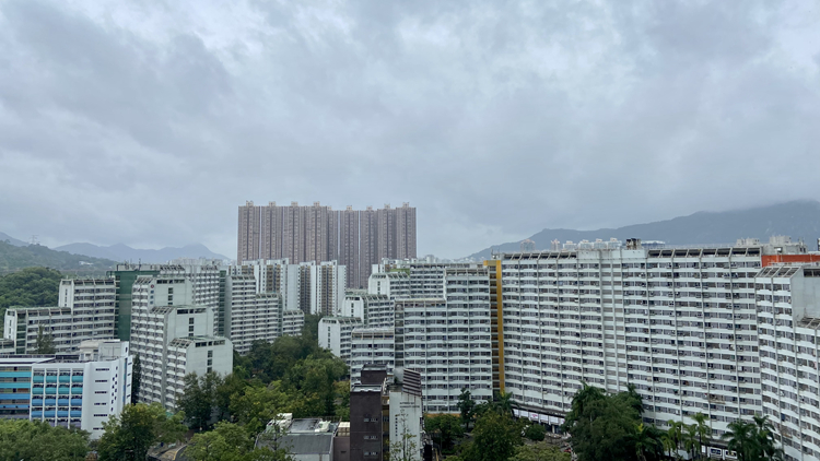 香港天文台：下午1時40分或之前改發八號風球