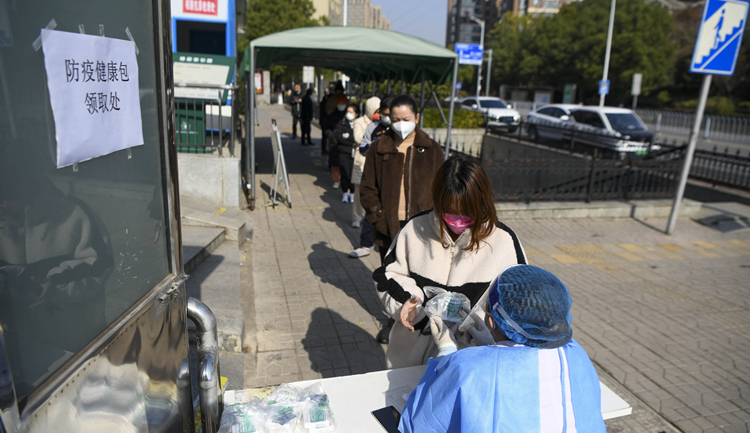 深圳市第三人民醫院院長盧洪洲：「陽了」怎麼辦？不同人群適情判斷是否就醫