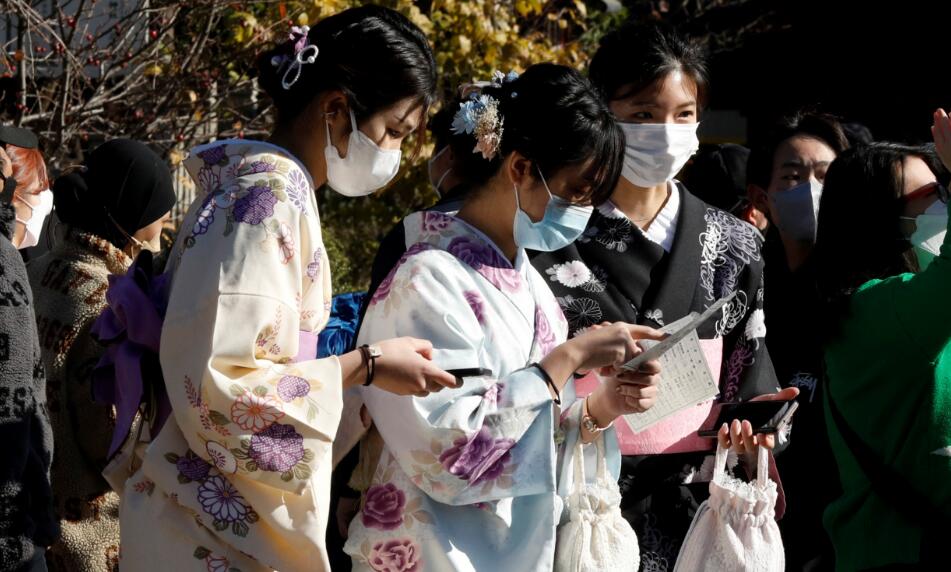 東京為應對少子化 擬向18歲以下居民每月派5000日圓