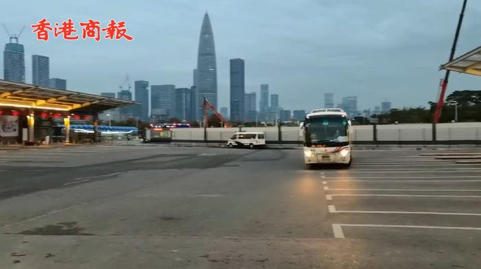 有片丨深圳灣口岸開進首輛巴士 司機稱主要是回內地做保養