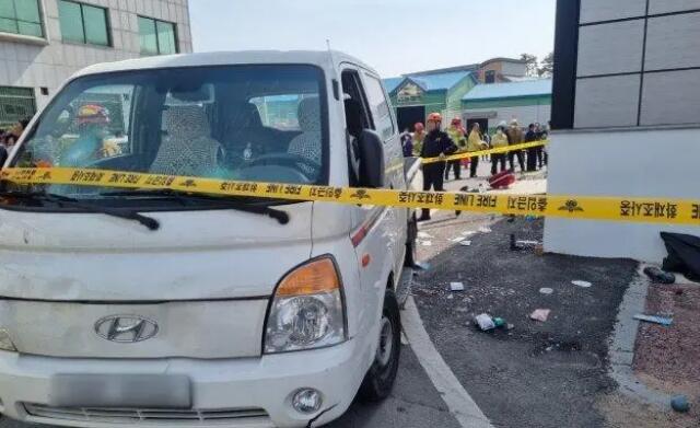韓國全羅北道卡車衝撞人群事故已致3死17傷