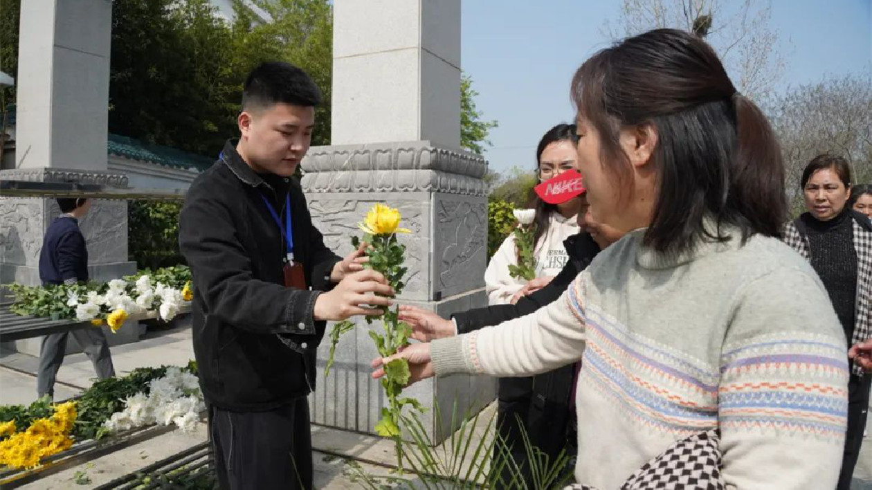 安徽巢湖：創新服務手段 倡導文明祭祀