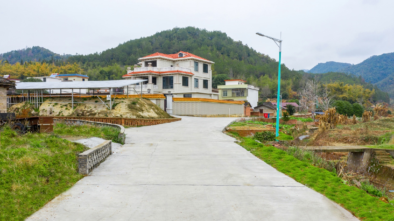 廣東南雄完成195.5公里村道建設 把好路修到村民「心坎里」