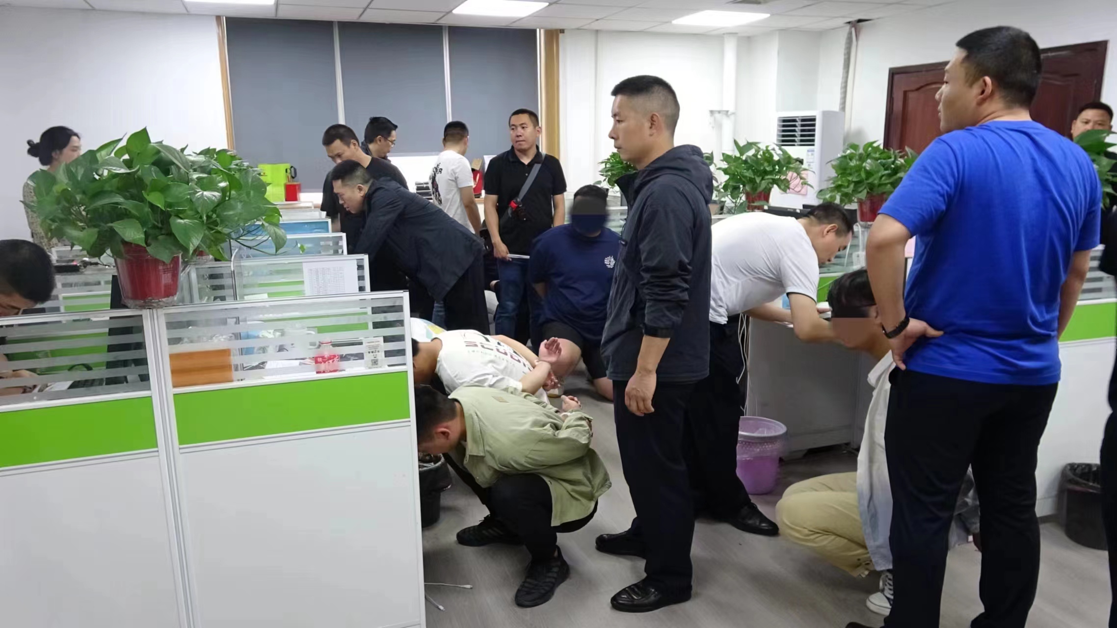 重慶警方打掉特大電詐團夥