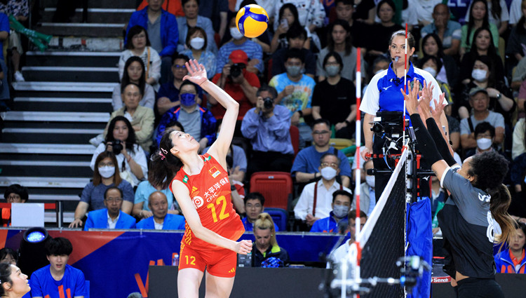 有片丨中國女排3比0戰勝加拿大女排 取得世聯賽5連勝