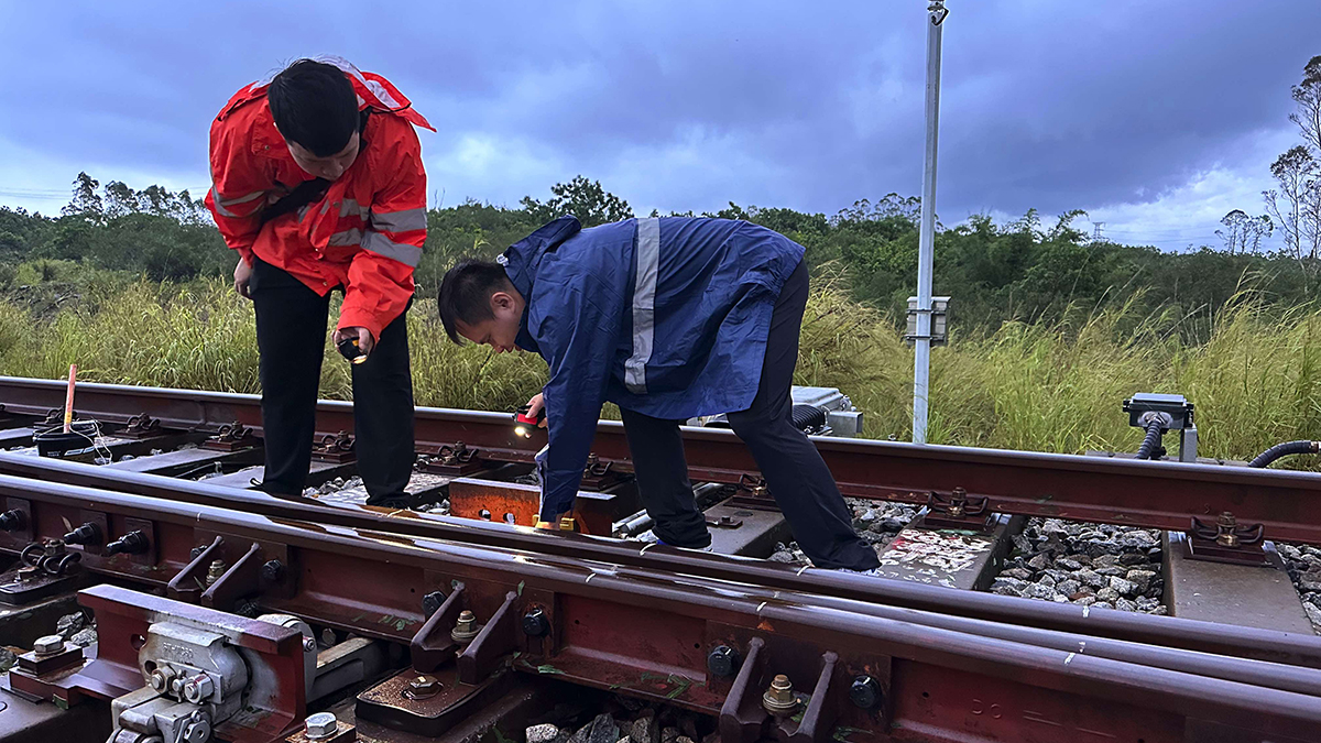 颱風「泰利」登陸後廣鐵恢復部分列車運行
