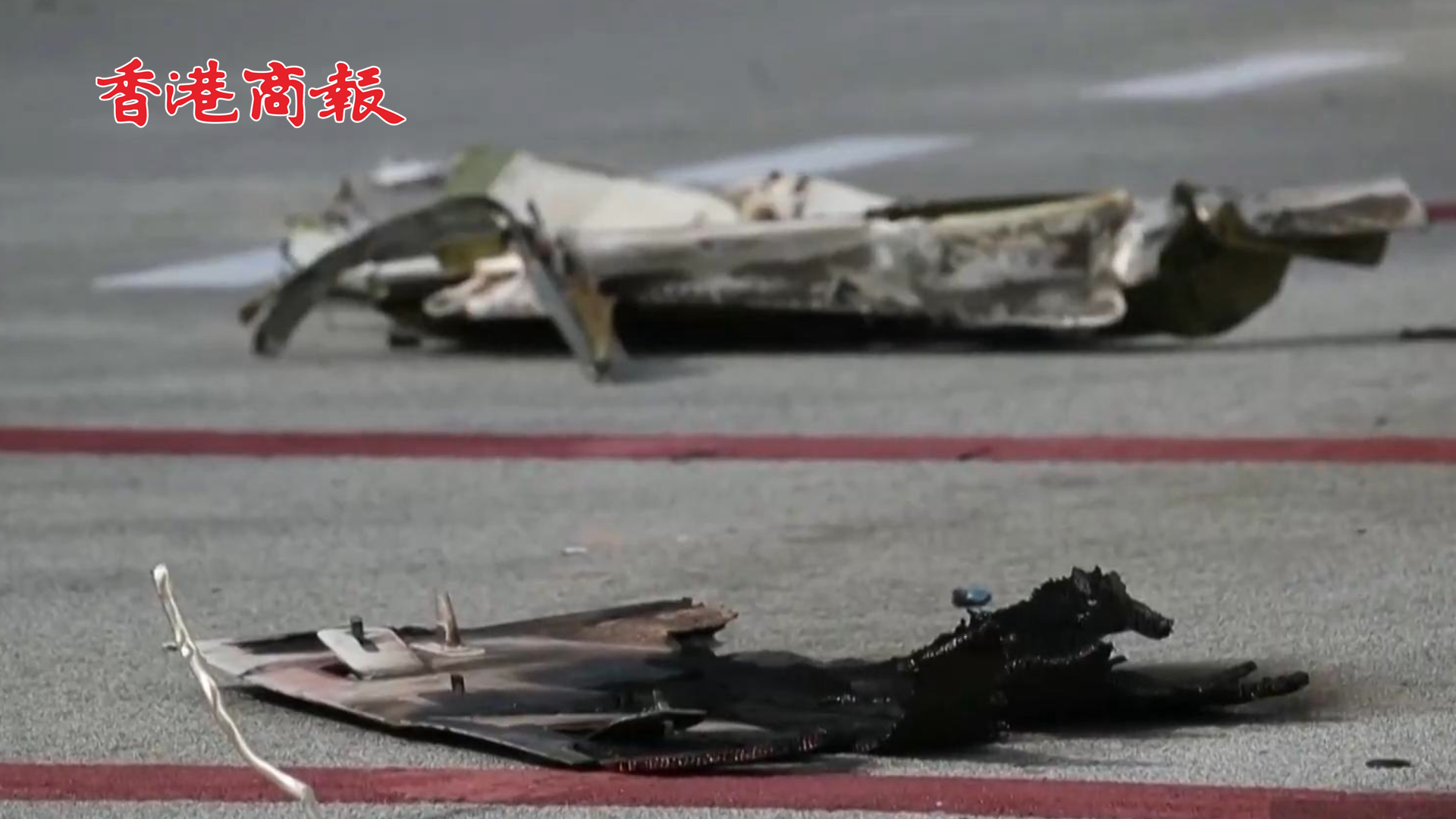 有片 | 馬來西亞一飛機在公路墜毀撞多車已致10死 機上人員全部遇難