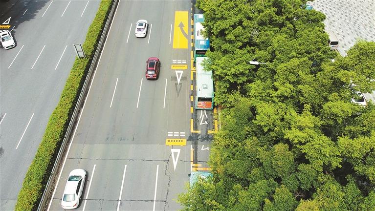 深圳試點公交優先出站 制訂標識設置指引