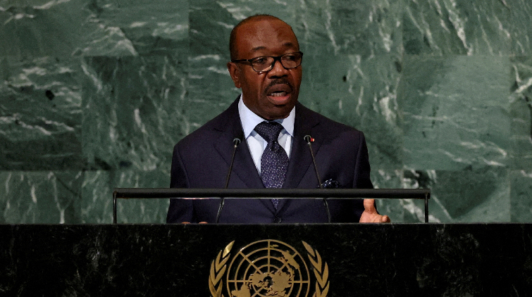 加蓬現任總統實現三連任 外媒：多名高級軍官宣布奪權