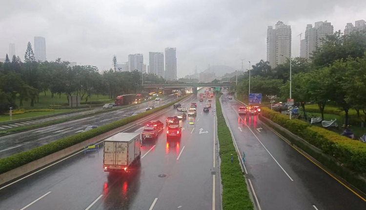 深圳各區交通有序恢復中