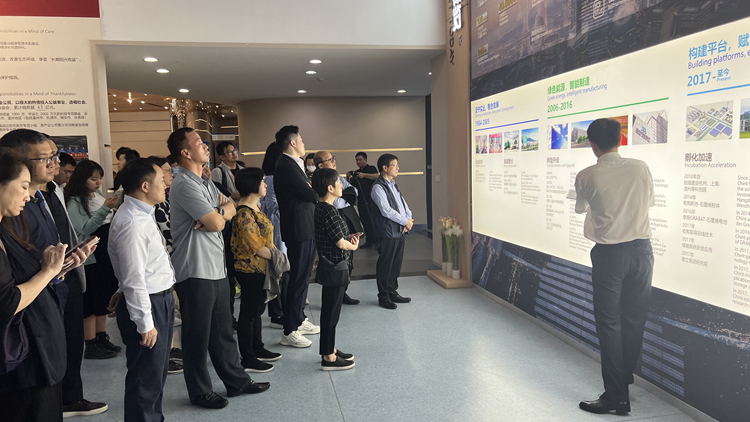 香港傳媒高層參訪正泰集團：長三角與大灣區協同發展將造就更大空間