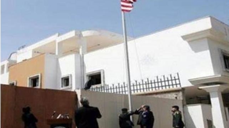 美駐黎巴嫩使館遭襲！有人朝使館正門開火 擊中軍車