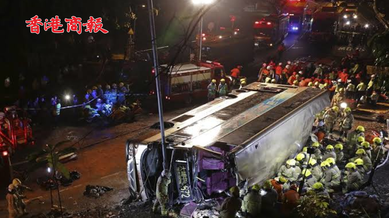 有片丨威尼斯一客車墜下30米高架橋 至少21人死亡