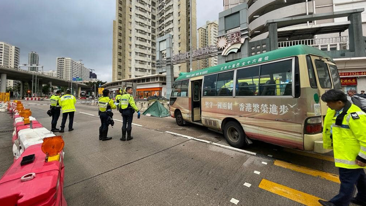 追蹤報道 | 女途人被小巴撞倒當場死亡 七旬司機涉危駕被捕