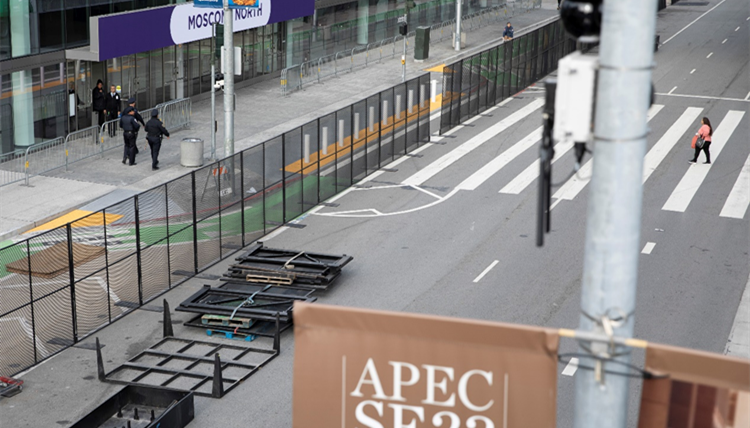 APEC領導人會議周展開  當地加強保安圍起鐵網