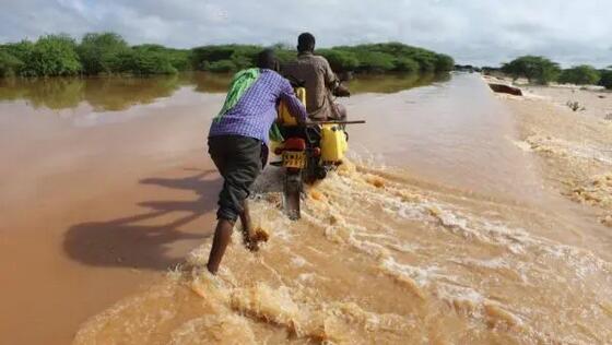 索馬里洪災已致近百人喪生