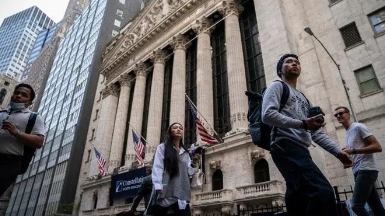 紐約股市三大股指7日上漲 通信服務板塊以3.22%漲幅領漲