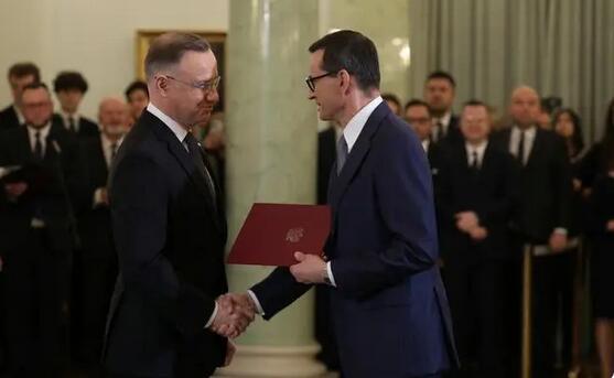 波蘭新一屆政府宣誓就職