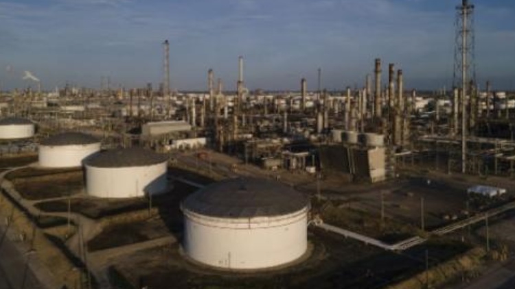 美國得州煉油廠有毒物質洩漏 當地政府要求避難