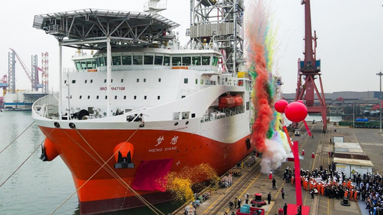 中國首艘大洋鑽探船正式命名「夢想」號並試航