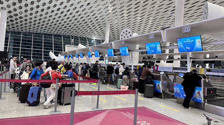 深圳機場迎來新年首波國際航線開通熱