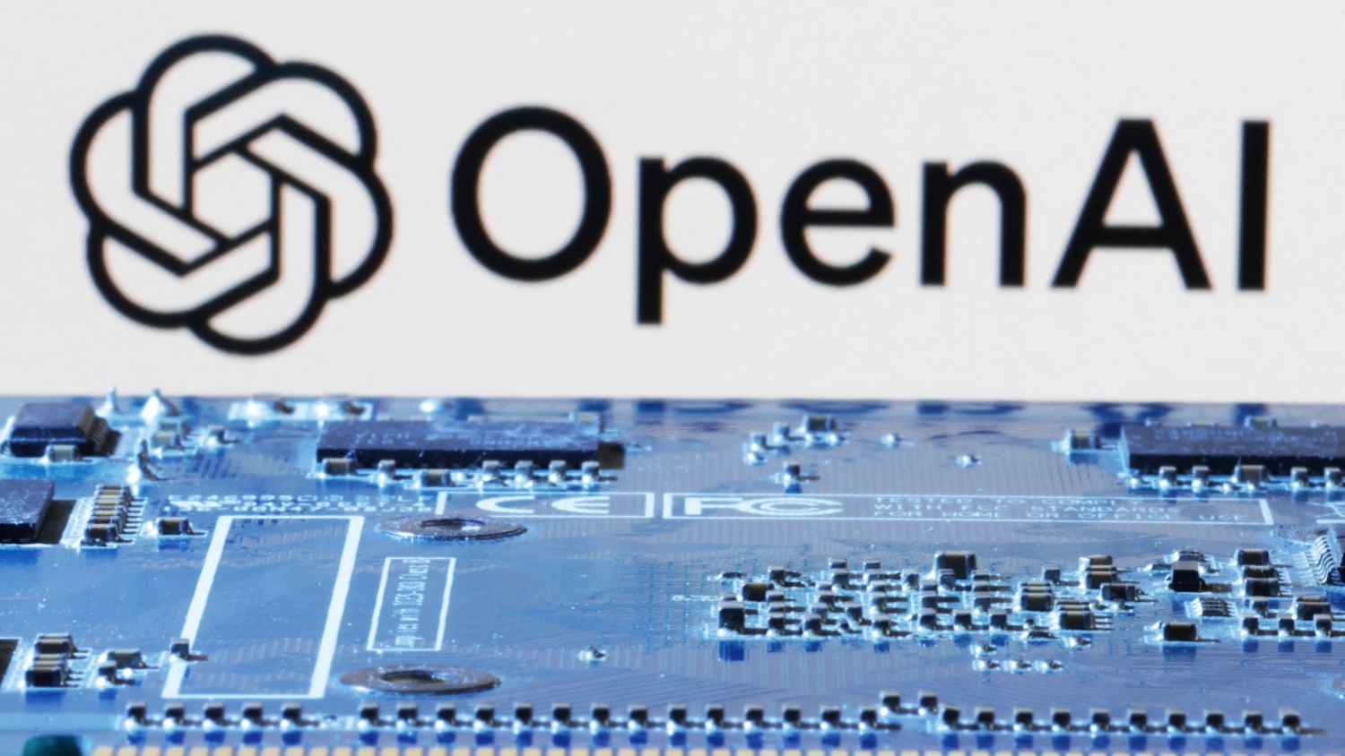 AI晶片短缺 OpenAI擬集資建晶片製造網絡