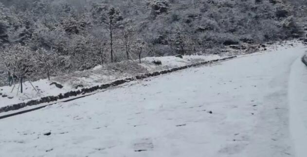 應急管理部：將湖北安徽兩省低溫雨雪冰凍災害應急響應提升至三級