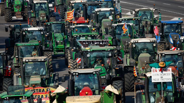 歐洲多國農民拖拉機遊行堵路示威 抗議政府援助不足