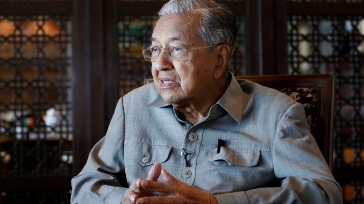 98歲馬來西亞前總理馬哈蒂爾再次入院