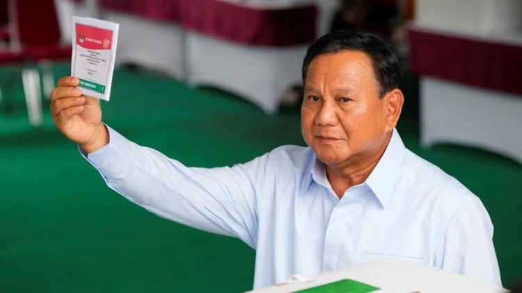 印尼大選丨非官方點票顯示防長普拉博沃得票近六成 有望當選總統