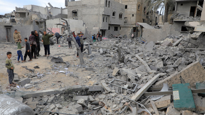 以軍空襲加沙中部難民營至少14人死亡 