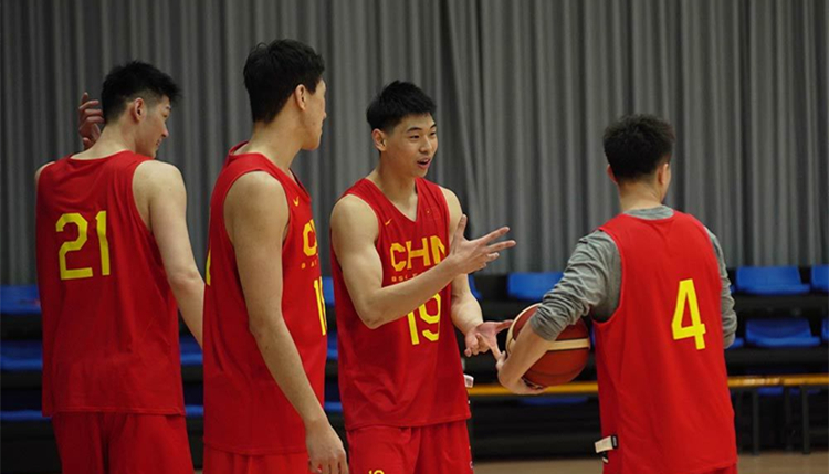 中國男籃公布亞預賽14人名單，廣東隊佔三席