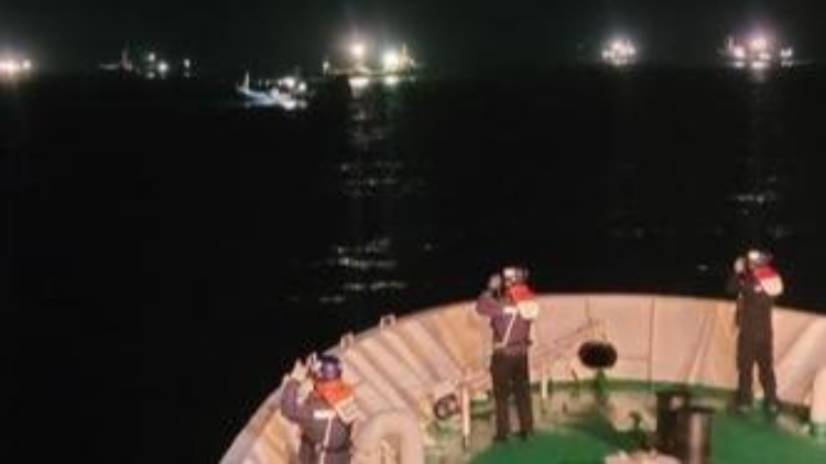 韓國統營附近海域漁船傾覆事故已致3人死亡