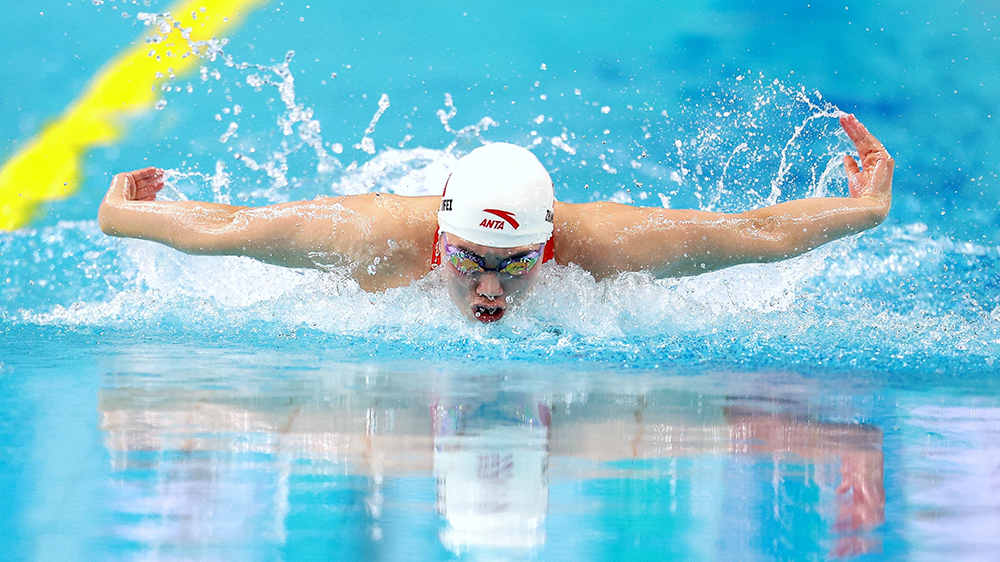 全國游泳冠軍賽盛大開幕 世界冠軍悉數亮相 首日潘展樂、李冰潔400米自由泳強勢奪冠