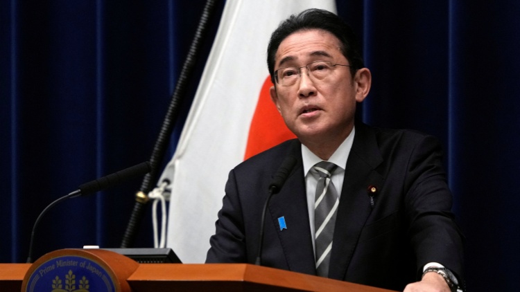 日本首相岸田文雄訪問法國 會晤馬克龍