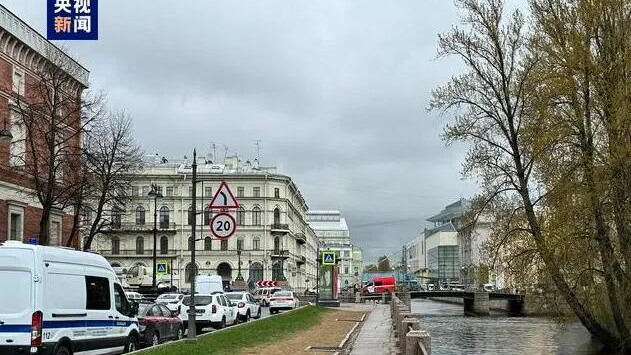 俄羅斯聖彼得堡一公共汽車墜河至少4人死亡
