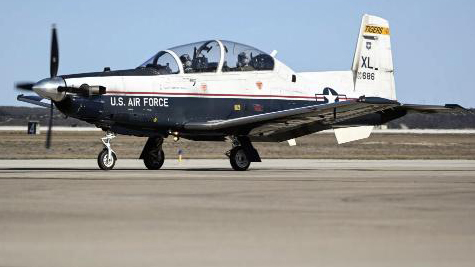 美媒：彈射座椅誤啟動 美國空軍一飛行員教練死亡