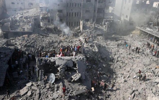 以軍轟炸加沙北部和南部至少28人死亡 